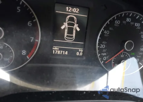 2012 Volkswagen Passat 2.5L Se z USA, uszkodzony, nr VIN 1VWBP7A31CC109945